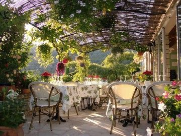 grand jardin accommodation french walking holiday